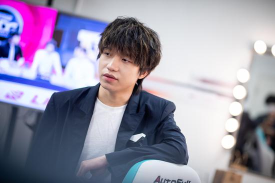 王者荣耀西施新玩法揭秘：法师也能玩物理装备